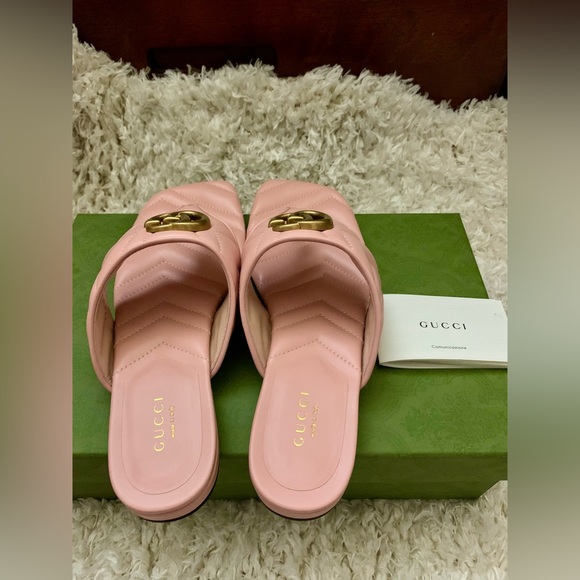Gucci Marmont GG Padded Chevron Matelassé Flip Flop (8US/38EU; Pink) - Picture 4 of 10